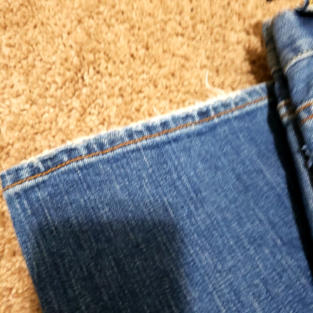 GAP Low Rise Boot Cut Stretch - Picture 3 of 6